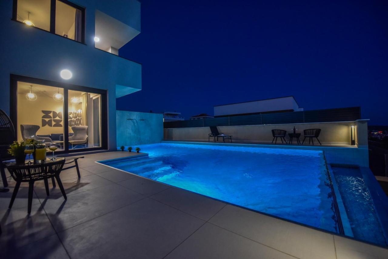 Villa Sara - Private Infinity Pool Novalja Exterior photo