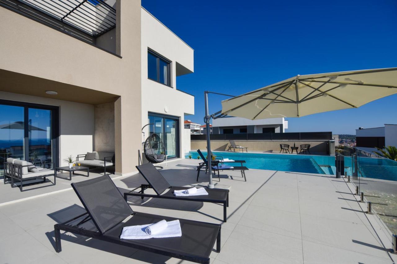 Villa Sara - Private Infinity Pool Novalja Exterior photo